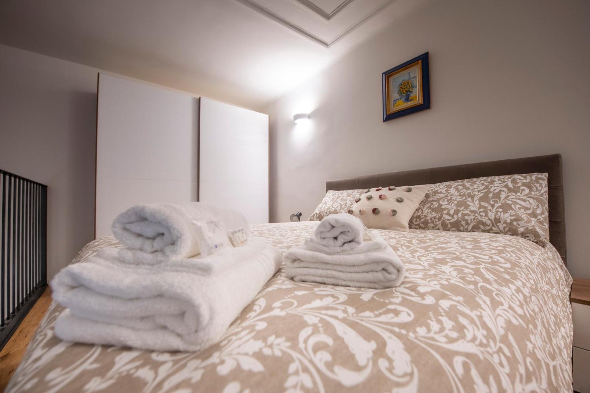 258 - The Loft In Largo Zecca - Luxury Nel Cuore Di Genova Zewnętrze zdjęcie